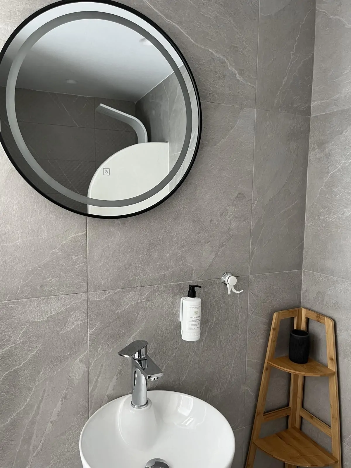 IMG-160a16a30bf749b71773b4cf8e61fd3b-V