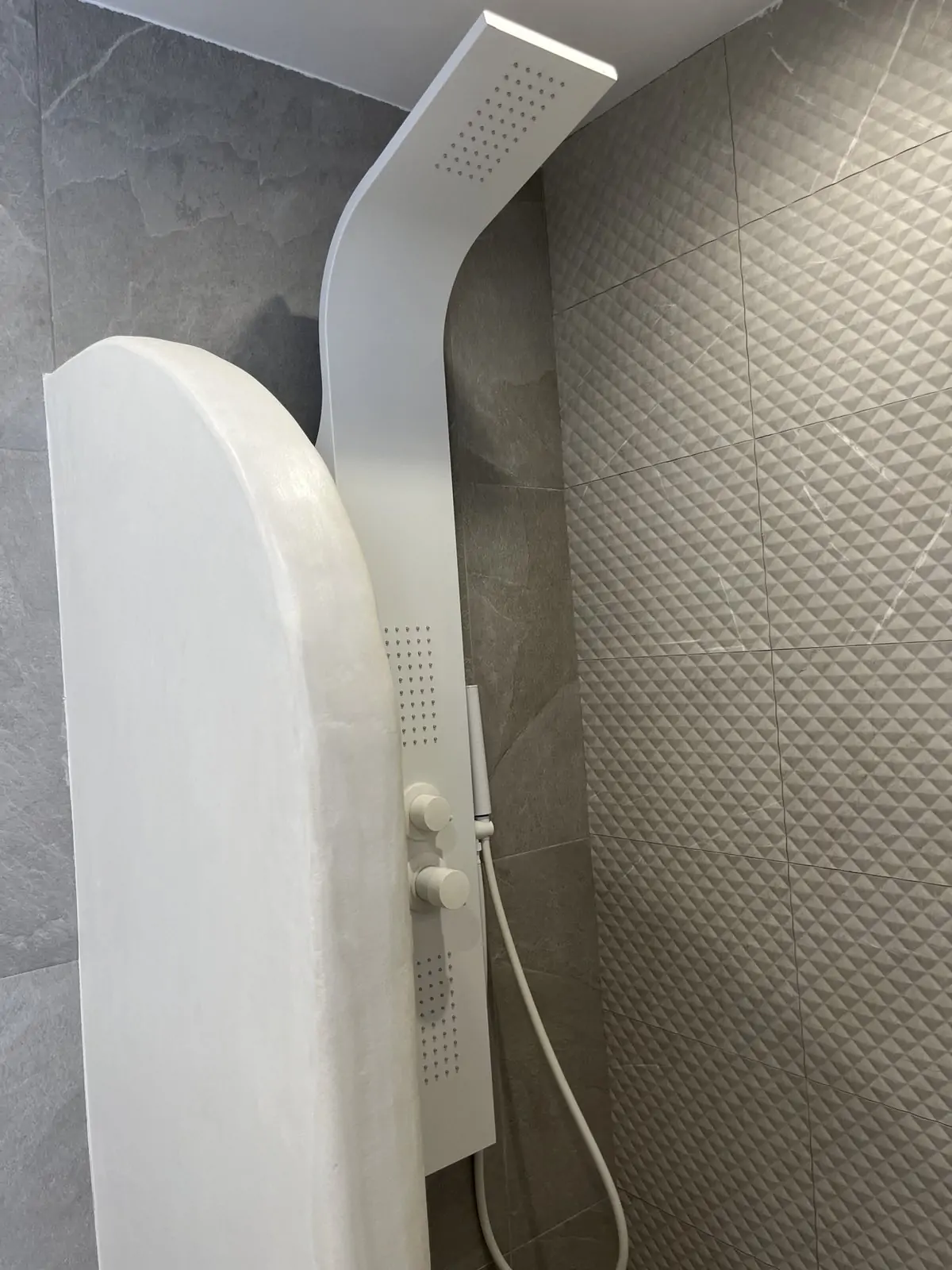 IMG-6a0Deluxe Τετράκλινο με μπαλκόνι5ea34383104737d5d9d65cbca9810-V